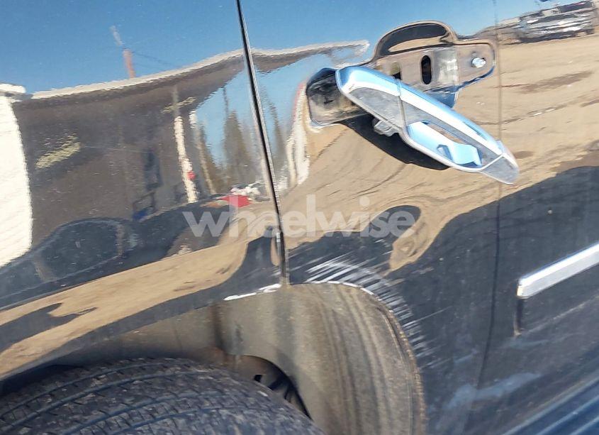 Photo 18 of 2009 Chevrolet Tahoe LTZ (VIN 1GNFC33J69R260104)