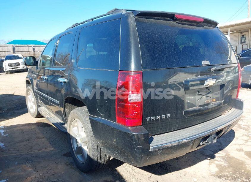 Photo 3 of 2009 Chevrolet Tahoe LTZ (VIN 1GNFC33J69R260104)