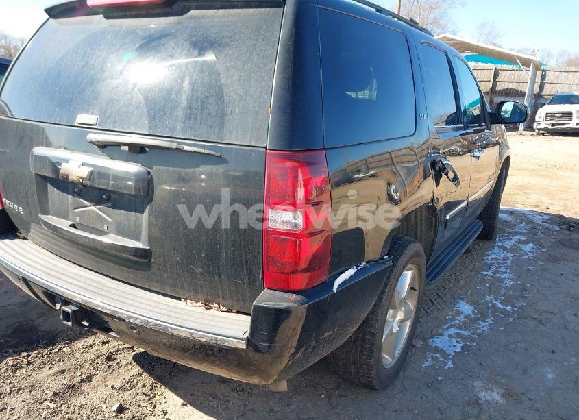 Photo 4 of 2009 Chevrolet Tahoe LTZ (VIN 1GNFC33J69R260104)