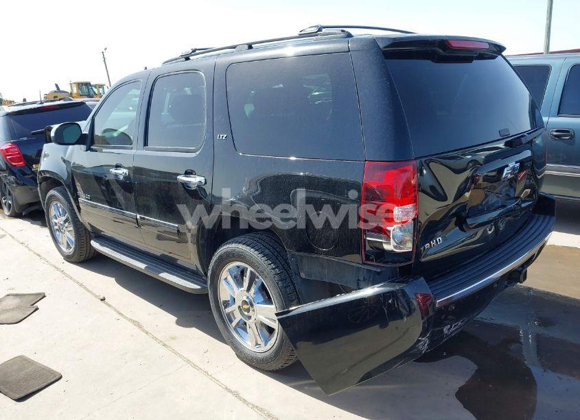 Photo 3 of 2009 Chevrolet Tahoe LTZ (VIN 1GNFC33J69R285570)