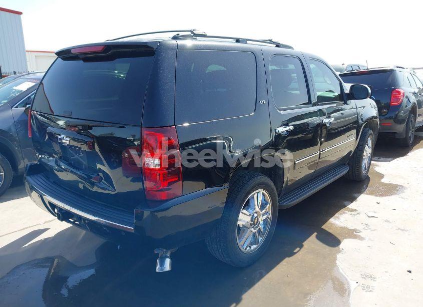 Photo 4 of 2009 Chevrolet Tahoe LTZ (VIN 1GNFC33J69R285570)