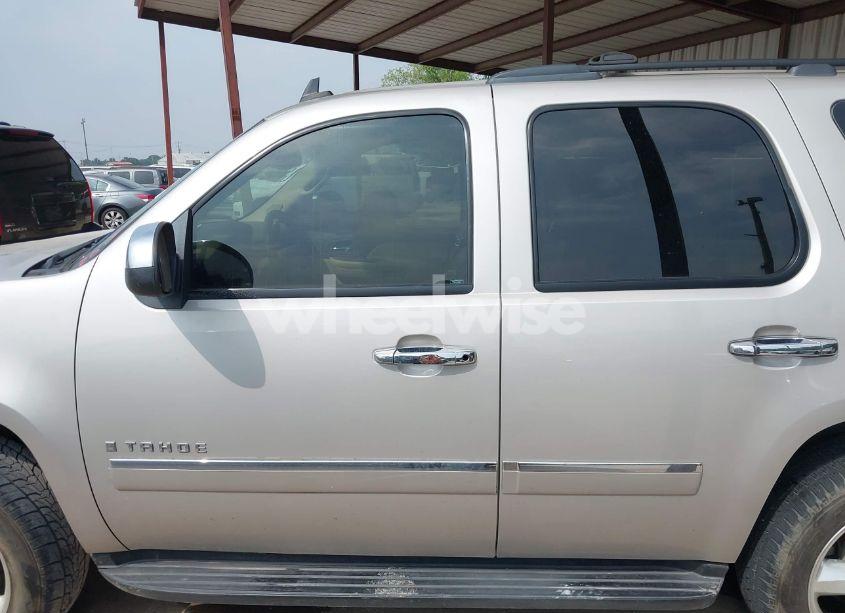 Photo 14 of 2009 Chevrolet Tahoe LTZ (VIN 1GNFC33J79R173652)