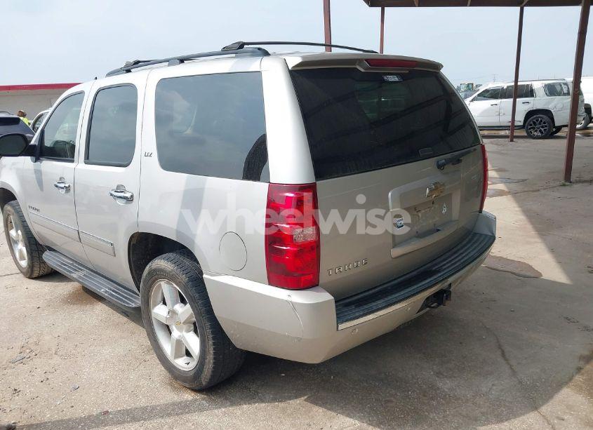 Photo 3 of 2009 Chevrolet Tahoe LTZ (VIN 1GNFC33J79R173652)