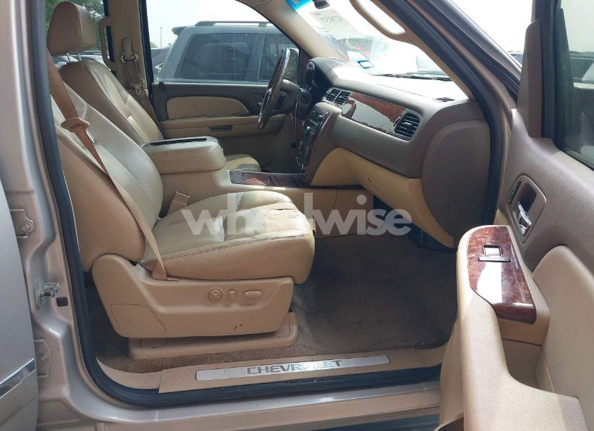 Photo 5 of 2009 Chevrolet Tahoe LTZ (VIN 1GNFC33J79R173652)