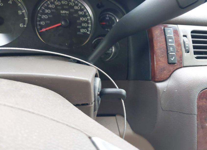 Photo 11 of 2009 Chevrolet Suburban 1500 LTZ (VIN 1GNFC36009R241115)