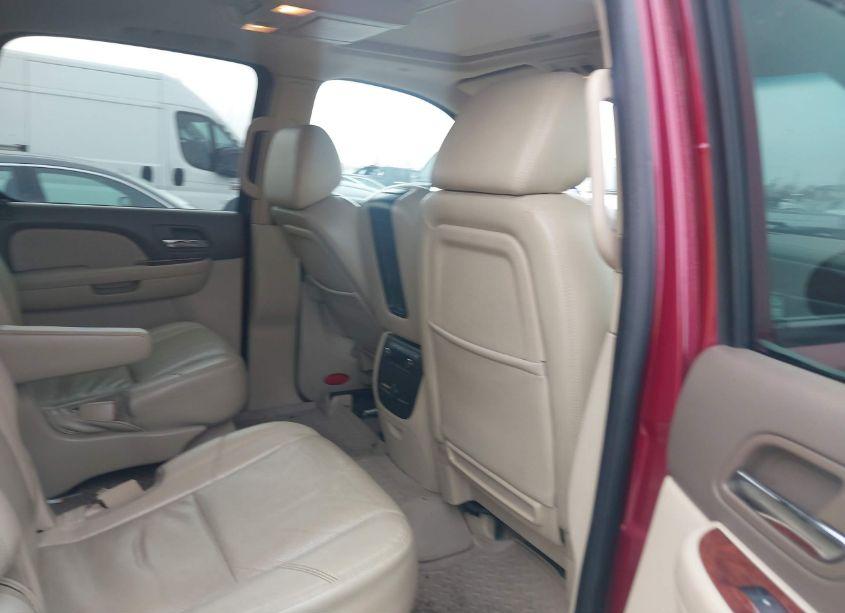 Photo 8 of 2009 Chevrolet Suburban 1500 LTZ (VIN 1GNFC36009R241115)