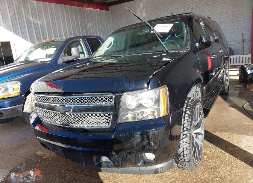 Photo 13 of 2009 Chevrolet Suburban 1500 LTZ (VIN 1GNFC36019R183497)