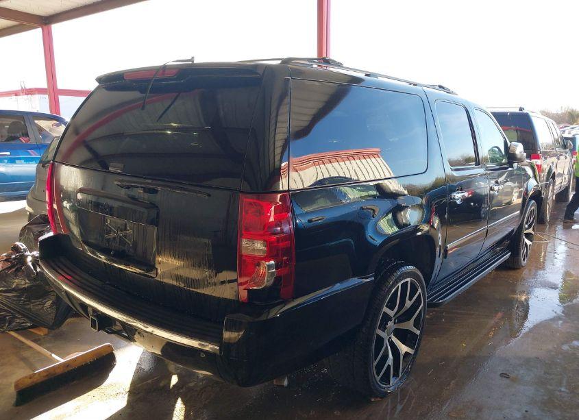 Photo 4 of 2009 Chevrolet Suburban 1500 LTZ (VIN 1GNFC36019R183497)