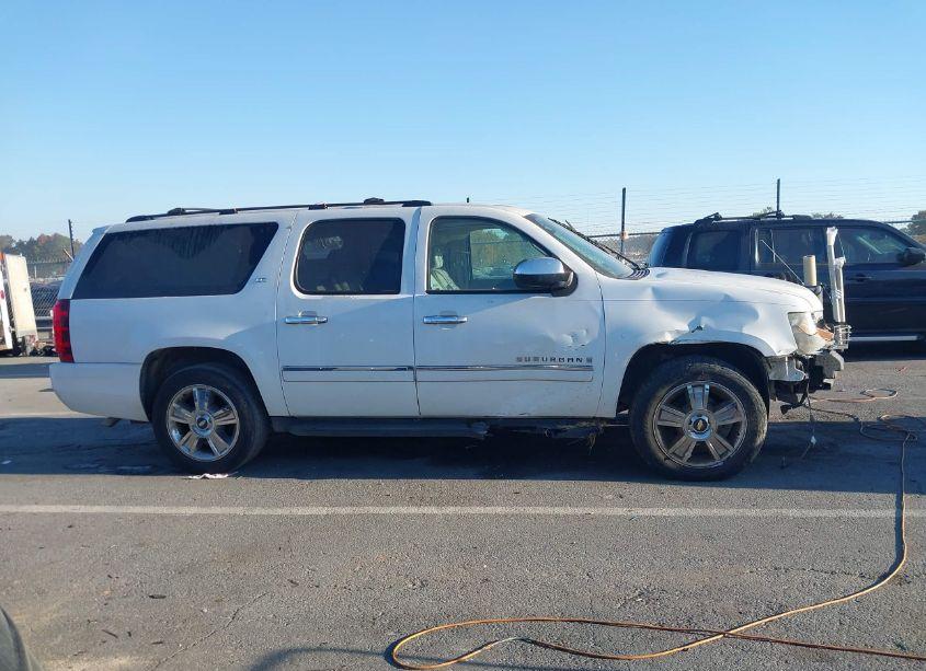 Photo 13 of 2009 Chevrolet Suburban 1500 LTZ (VIN 1GNFC36079J119334)