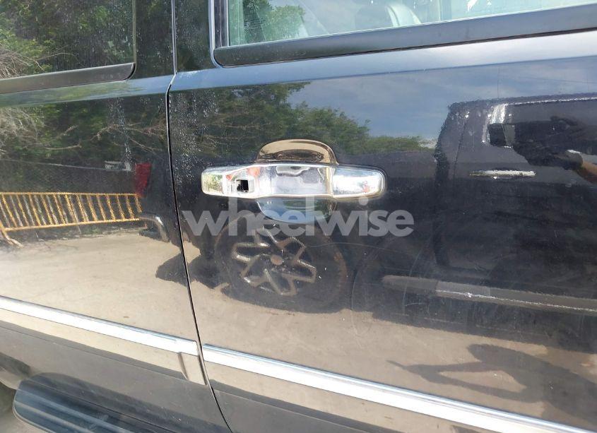 Photo 6 of 2009 Chevrolet Suburban 1500 LTZ (VIN 1GNFC36089J109816)