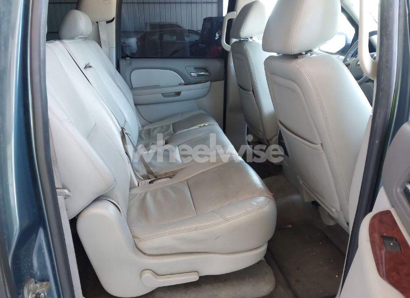 Photo 8 of 2009 Chevrolet Suburban 1500 LTZ (VIN 1GNFC36J29R293712)