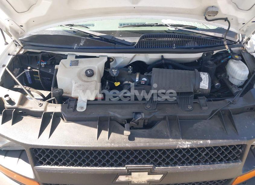 Photo 10 of 2003 Chevrolet Express (VIN 1GNFG15T831209457)