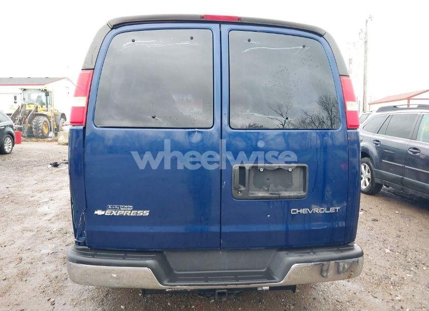 Photo 16 of 2003 Chevrolet Express (VIN 1GNFG15X131164252)