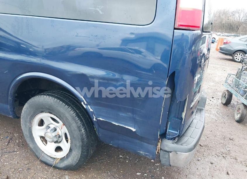 Photo 6 of 2003 Chevrolet Express (VIN 1GNFG15X131164252)