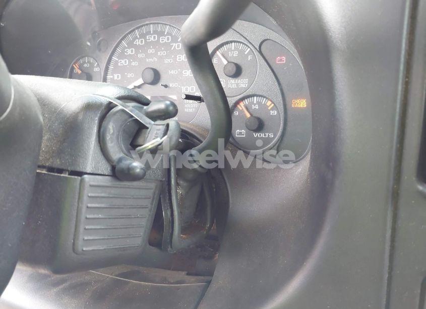 Photo 11 of 2001 Chevrolet Express LT (VIN 1GNFG65R511224707)