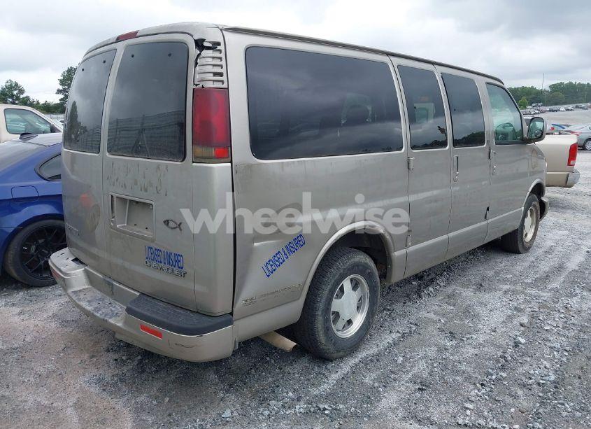 Photo 4 of 2001 Chevrolet Express LT (VIN 1GNFG65R511224707)