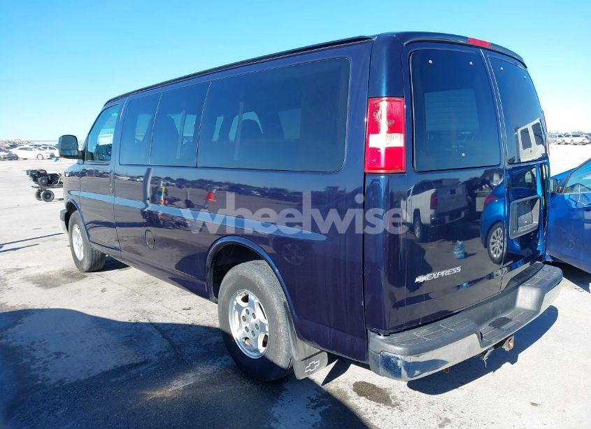 Photo 3 of 2008 Chevrolet Express LS (VIN 1GNFH154181182390)