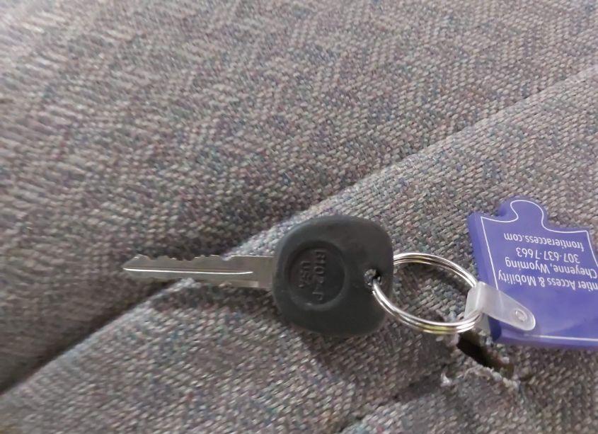 Photo 11 of 2005 Chevrolet Express (VIN 1GNFH15T151137579)