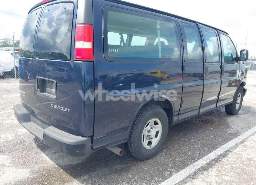 Photo 4 of 2006 Chevrolet Express LS (VIN 1GNFH15T861273113)