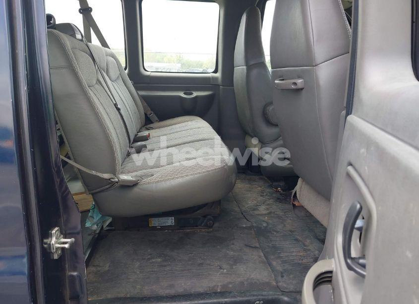 Photo 8 of 2006 Chevrolet Express LS (VIN 1GNFH15T861273113)