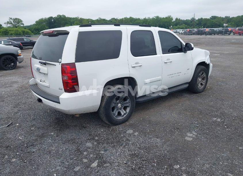Photo 4 of 2007 Chevrolet Tahoe LTZ (VIN 1GNFK13007J149042)
