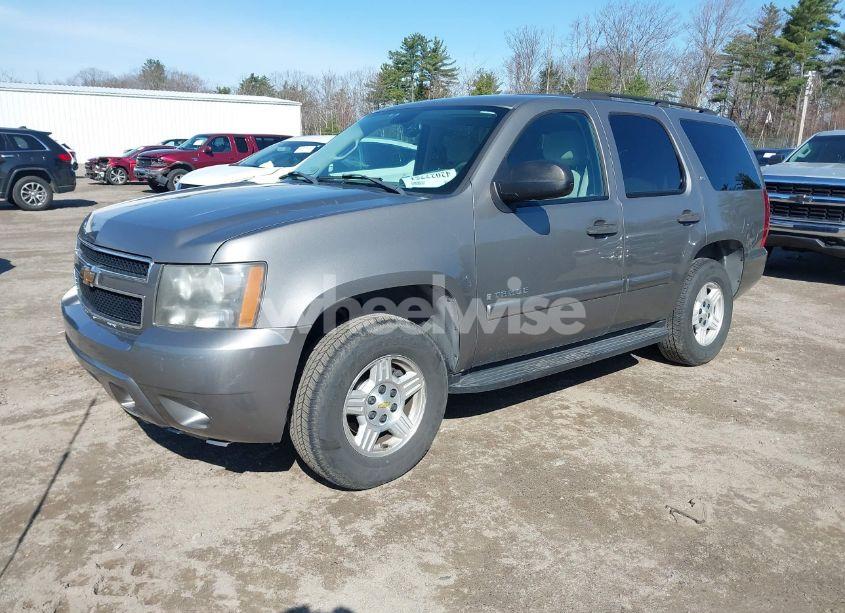 Photo 2 of 2007 Chevrolet Tahoe LS (VIN 1GNFK13007J198306)