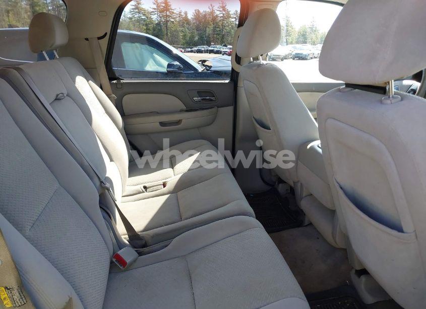 Photo 8 of 2007 Chevrolet Tahoe LS (VIN 1GNFK13007J198306)