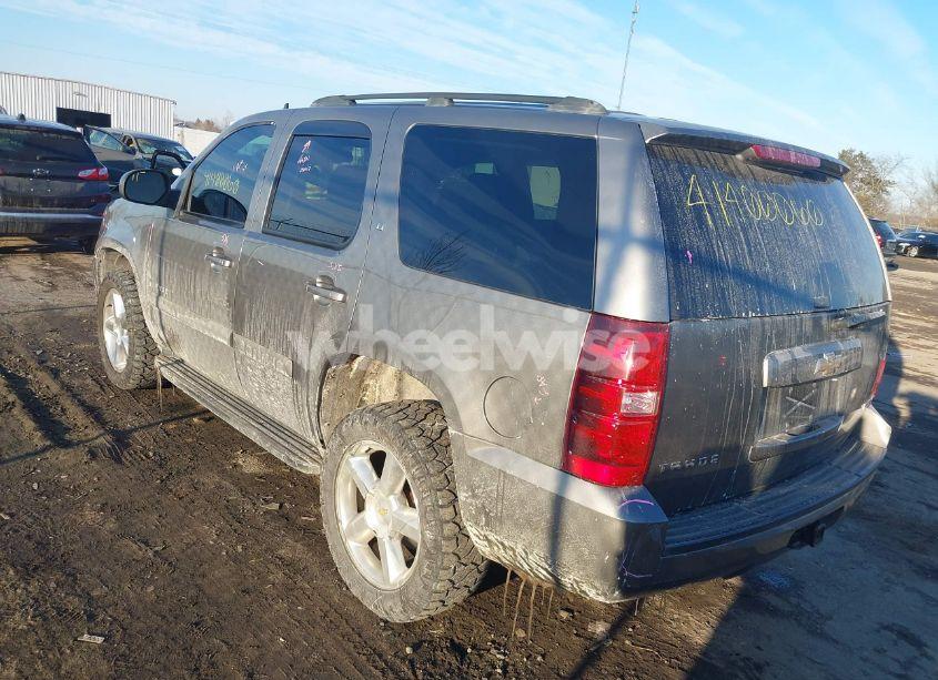 Photo 3 of 2007 Chevrolet Tahoe LT (VIN 1GNFK13007J308626)