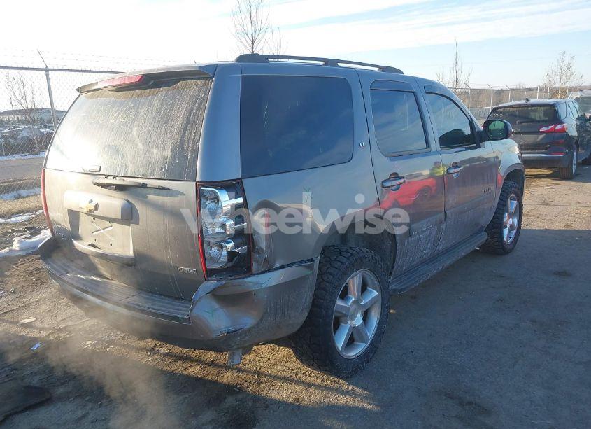 Photo 4 of 2007 Chevrolet Tahoe LT (VIN 1GNFK13007J308626)
