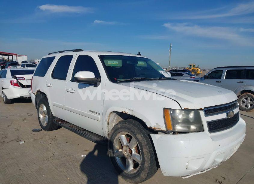 2007 Chevrolet Tahoe LT (VIN 1GNFK13007R153285) main photo