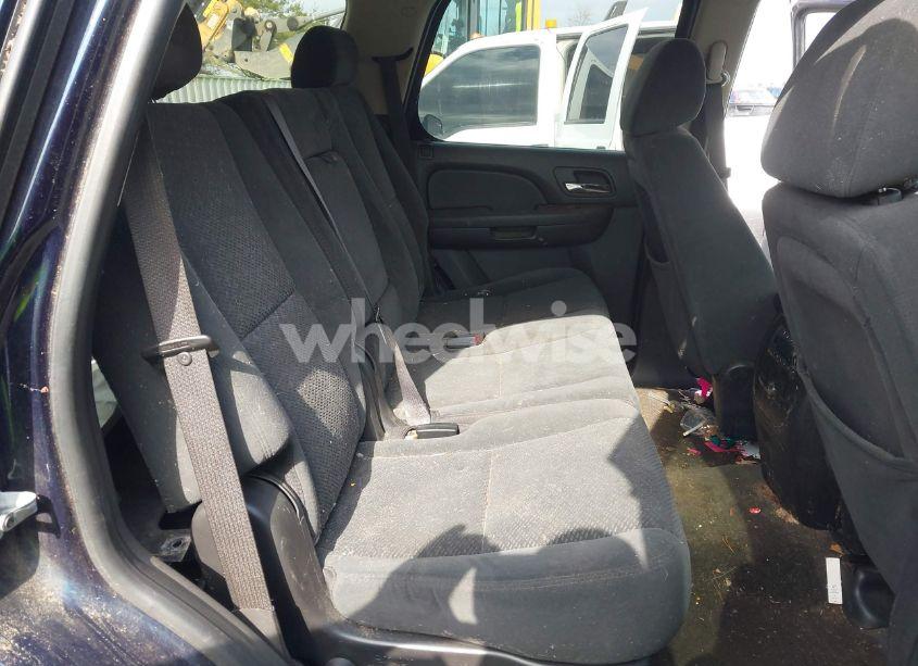Photo 8 of 2007 Chevrolet Tahoe LT (VIN 1GNFK13007R179398)