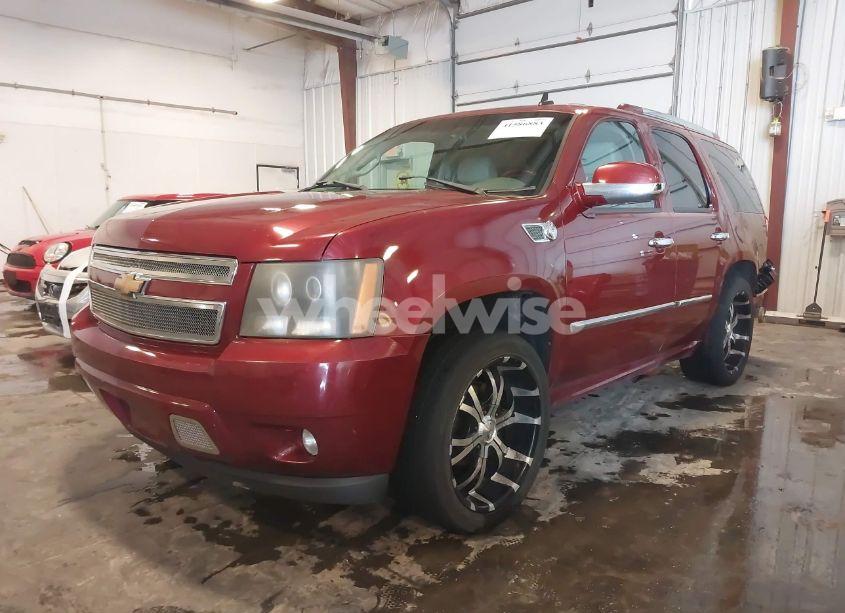 Photo 2 of 2007 Chevrolet Tahoe LT (VIN 1GNFK13007R264239)