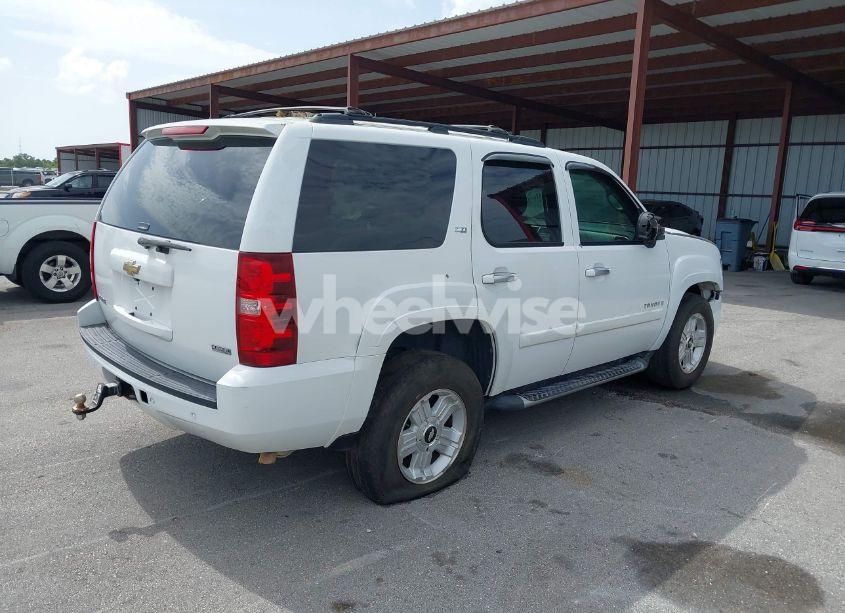 Photo 4 of 2007 Chevrolet Tahoe LT (VIN 1GNFK13007R395137)
