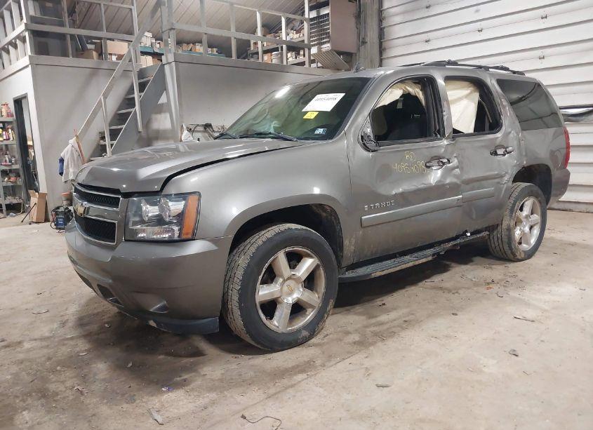 Photo 2 of 2008 Chevrolet Tahoe LT (VIN 1GNFK13008J149298)