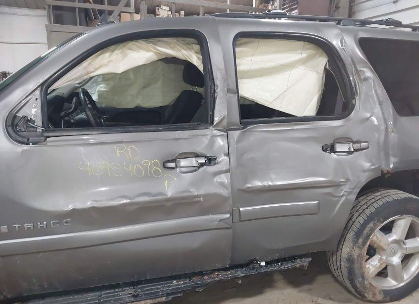 Photo 6 of 2008 Chevrolet Tahoe LT (VIN 1GNFK13008J149298)