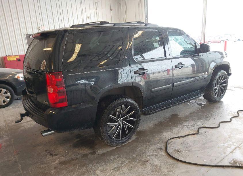 Photo 4 of 2008 Chevrolet Tahoe LS (VIN 1GNFK13008J181314)