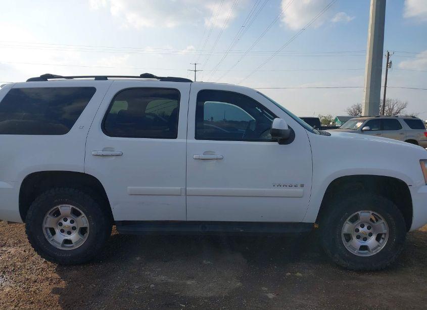 Photo 13 of 2008 Chevrolet Tahoe LT (VIN 1GNFK13008R273914)