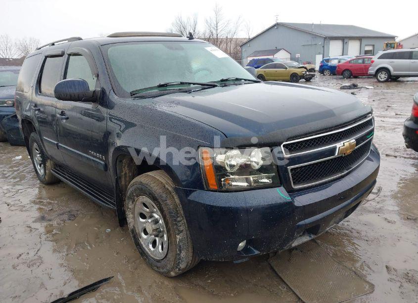 2007 Chevrolet Tahoe LTZ (VIN 1GNFK13017J110542) main photo