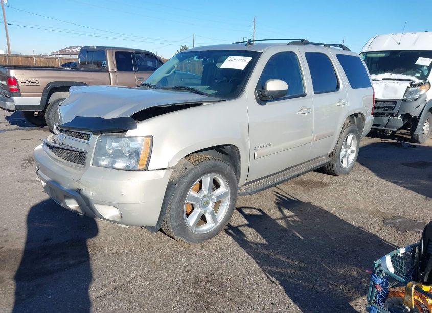 Photo 2 of 2007 Chevrolet Tahoe LTZ (VIN 1GNFK13017R115886)