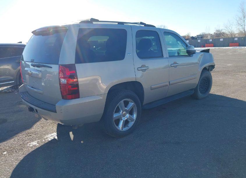 Photo 4 of 2007 Chevrolet Tahoe LTZ (VIN 1GNFK13017R115886)