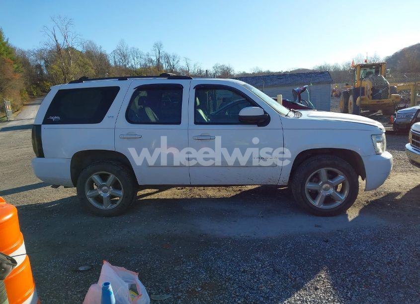 Photo 13 of 2007 Chevrolet Tahoe LTZ (VIN 1GNFK13017R146295)