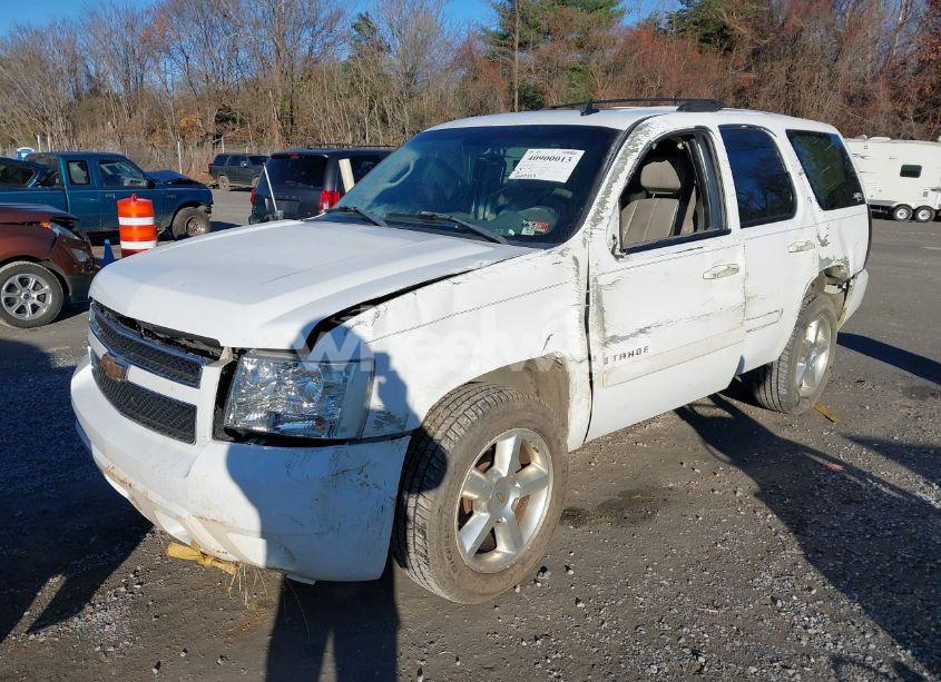 Photo 2 of 2007 Chevrolet Tahoe LTZ (VIN 1GNFK13017R146295)