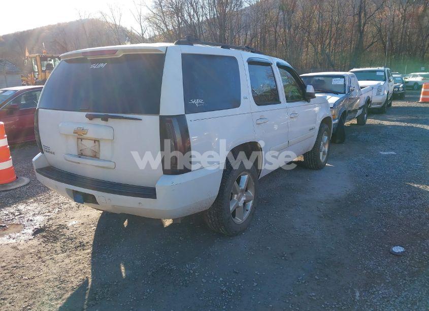 Photo 4 of 2007 Chevrolet Tahoe LTZ (VIN 1GNFK13017R146295)