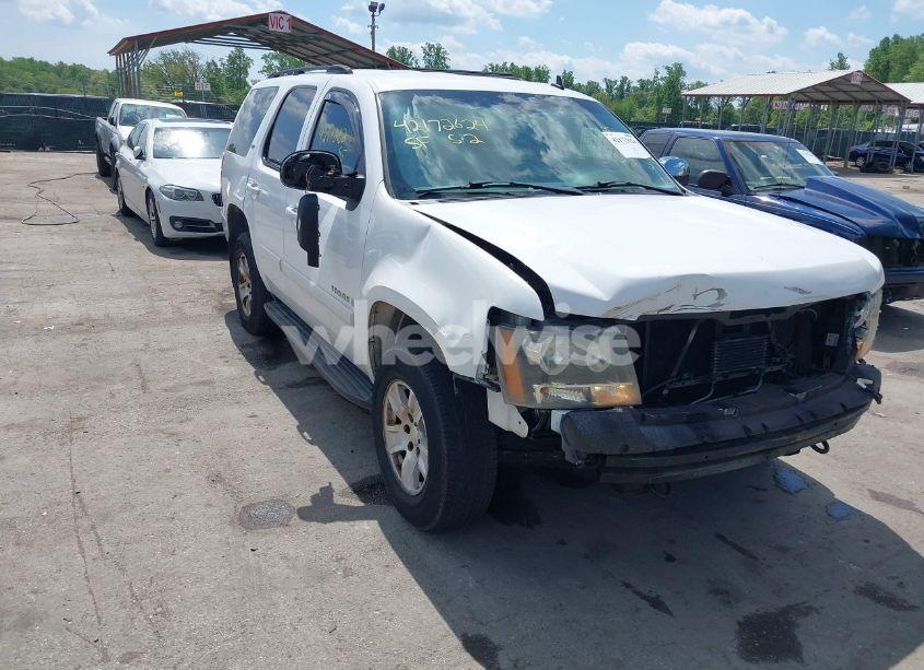 2007 Chevrolet Tahoe LTZ (VIN 1GNFK13017R190572) main photo