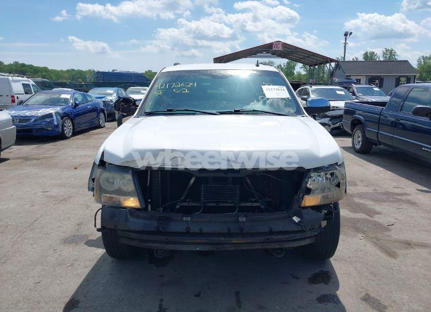 Photo 12 of 2007 Chevrolet Tahoe LTZ (VIN 1GNFK13017R190572)