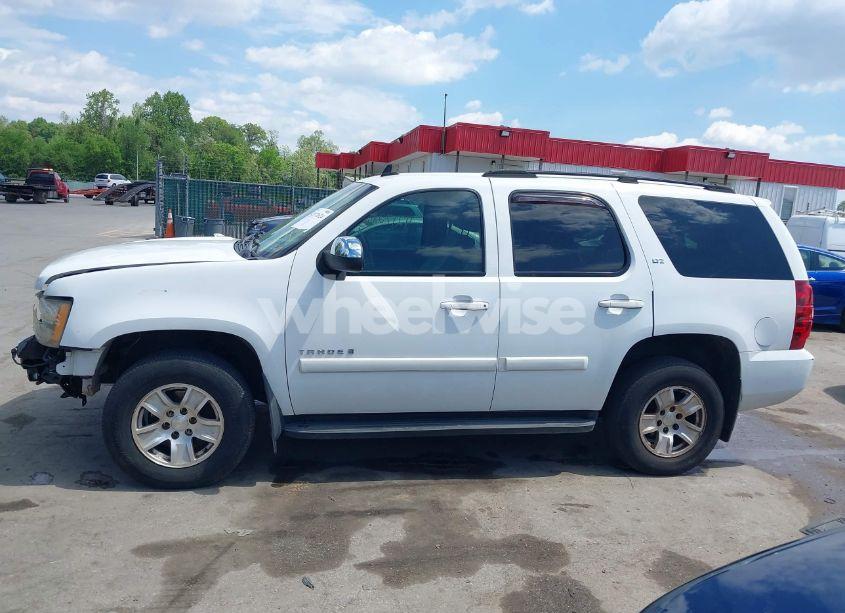 Photo 14 of 2007 Chevrolet Tahoe LTZ (VIN 1GNFK13017R190572)