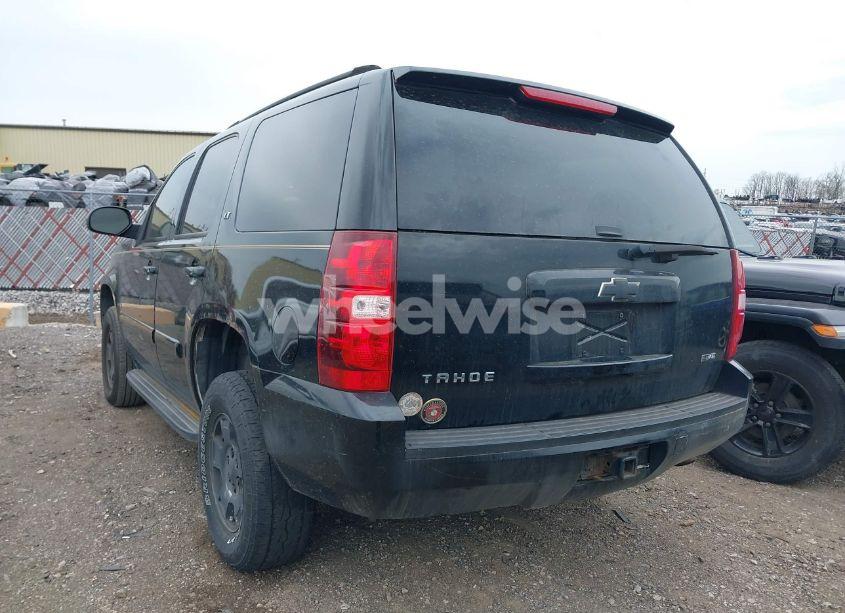 Photo 3 of 2007 Chevrolet Tahoe LT (VIN 1GNFK13017R257221)
