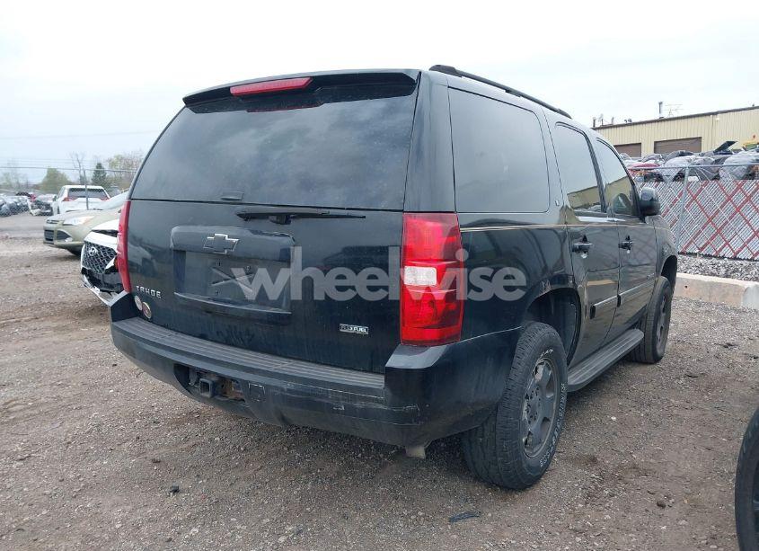 Photo 4 of 2007 Chevrolet Tahoe LT (VIN 1GNFK13017R257221)