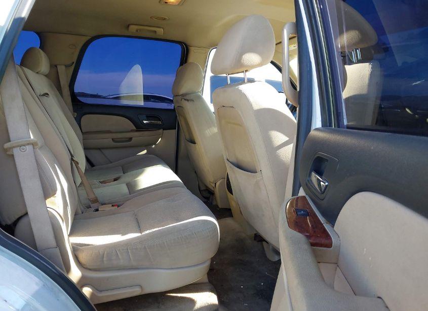 Photo 8 of 2007 Chevrolet Tahoe LT (VIN 1GNFK13017R371168)