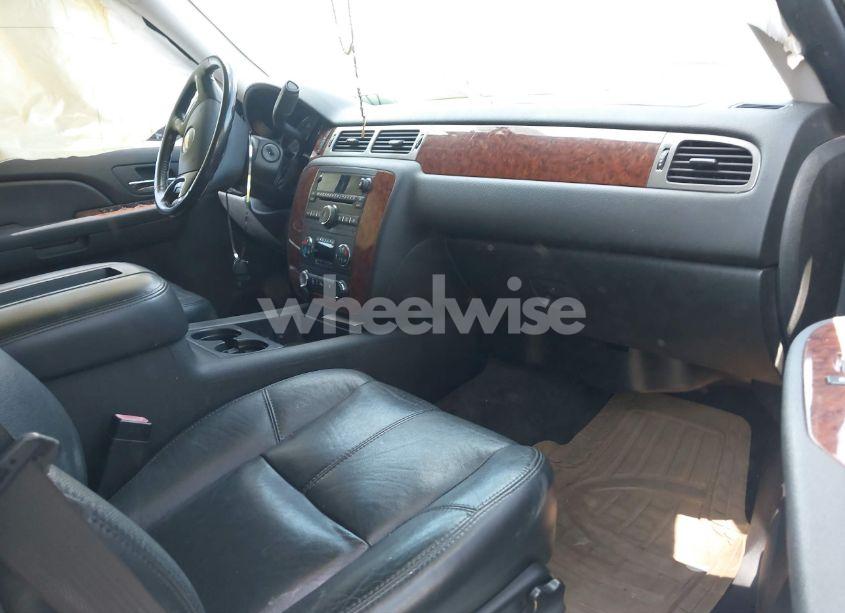 Photo 5 of 2008 Chevrolet Tahoe LT (VIN 1GNFK13018J101762)